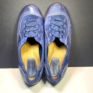 EARTH ORIGINS GENTLY USED LEATHER SUEDE SLIP ON SIZE 8 1/2 WIDE WITHOUT BOX